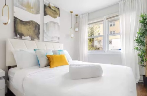 White Plains House | Upscale 3BR NY Home with Free Parking
