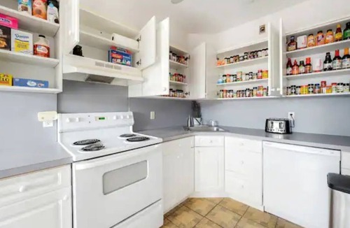 White Plains House | Upscale 3BR NY Home with Free Parking