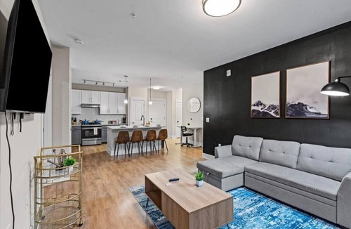 Charlotte Apartment | Upscale 3BR Suite Mins Uptown Charlotte