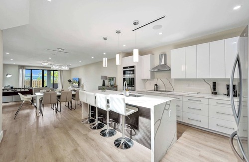 Lake Ridge House | Upscale 4 BDRM Retreat - Mins to Las Olas & Beach