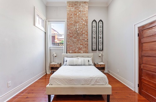 Seventh Ward Bed & Breakfast | Upscale and Historic, 2 blocks to Streetcar, 4 to French Quarter, 6 to Frenchmen