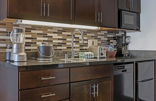 Lower Nob Hill Hotel | Upscale and located in Down Town San Fran close to Alcatraz and Golden Gate Bridge