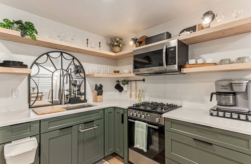 Salt Lake County House | Upscale and Serene 2 bed, 1 bath Apartment in Prominent West Jordan Neighborhood