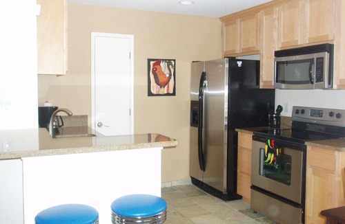 Paradise Valley Village Condo | Upscale apartment-beautiful location! Placement! Placement! Golfers Paradise