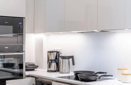 Ampelokipoi Apartment | Upscale central APT, Patio near Hospitals & Metro