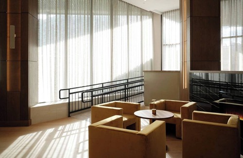 White Plains Hotel | Upscale City Comfort in Prime White Plains Location | 4 Units