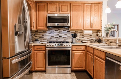 Playa Del Rey Condo | Upscale Condo with Pool, Gym, Close to Beach
