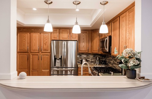 Playa Del Rey Condo | Upscale Condo with Pool, Gym, Close to Beach