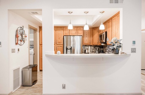 Playa Del Rey Condo | Upscale Condo with Pool, Gym, Close to Beach