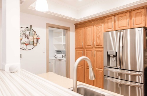 Playa Del Rey Condo | Upscale Condo with Pool, Gym, Close to Beach
