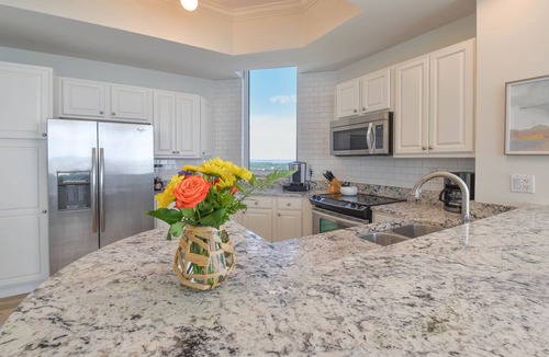 Destin Condo | Upscale crisp, coastal beachfront condo w/private balcony!