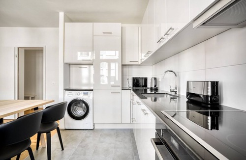 Gundeldingen Apartment | Upscale Gundelingen 4 Room w/W/D & Storage, nr Train Station, by Blueground