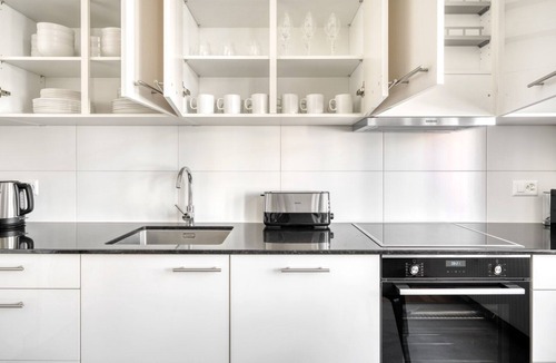 Gundeldingen Apartment | Upscale Gundelingen 4 Room w/W/D & Storage, nr Train Station, by Blueground