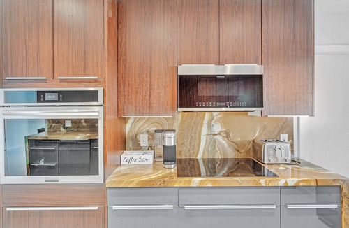Hollywood Hills House | Upscale Hollywood Oasis | Heated Pool & Fire Pit
