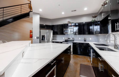Third Ward Condo | Upscale Loft Walking Distance to Bank Of America Stadium