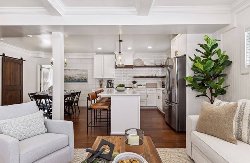 Minnetonka Beach House | Upscale Minnetonka Beach Cabin