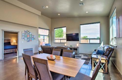 Moab South Valley House | Upscale Moab Townhome w/Hot Tub: 20 Min to Arches