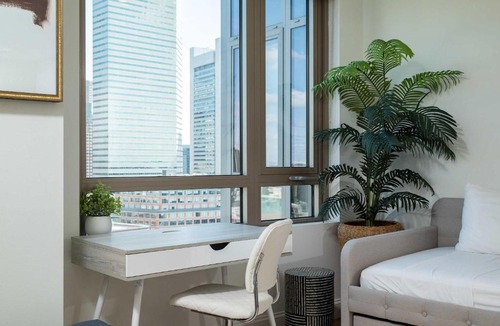 Downtown Boston Apartment | Upscale Penthouse with Gym Parking near MGH TUFTS