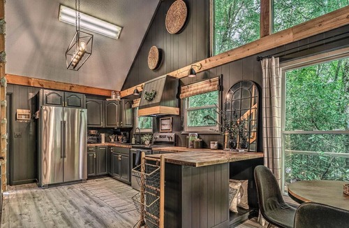 Andrews Cabin | Upscale Private Forest Cabin Near Nantahala RVR w/Deck, WiFi & More! Discounts!