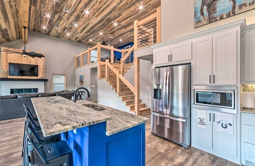 Glenwood Cabin | Upscale Riverfront Home w/Fire Pit!