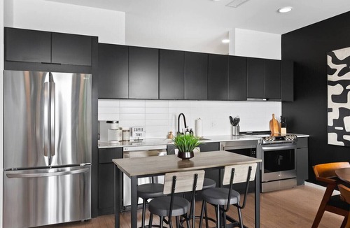 North Capitol Apartment | Upscale Riverview Condo with Garage, Walk to Downtown