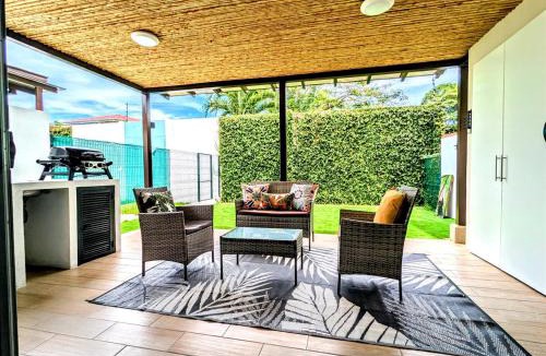 Jaco House | Upscale Tropical Retreat 4BR in Gated Resort