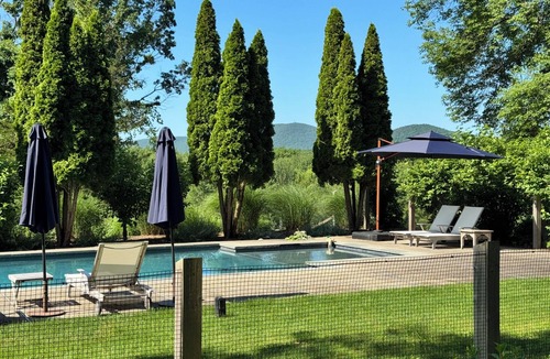 Pine Plains House | Upstate Mountain View Retreat