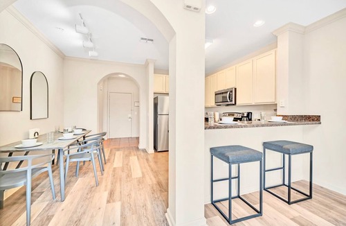 West Kissimmee Condo | Upstay - Condo Near Disney w Pool-Spa-Sauna-Games