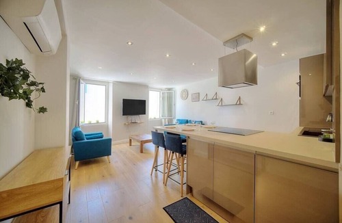 Le Suquet Apartment | Upstays Suquet Center 60m² Apartment