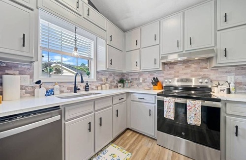 Lawrenceville House | Urban CasaOasis 5BR4BA Retreat Theatre & Game