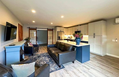 Sequim House | Urban Cedars New! Charming 5-Bedrooms Near Downtown Sequim