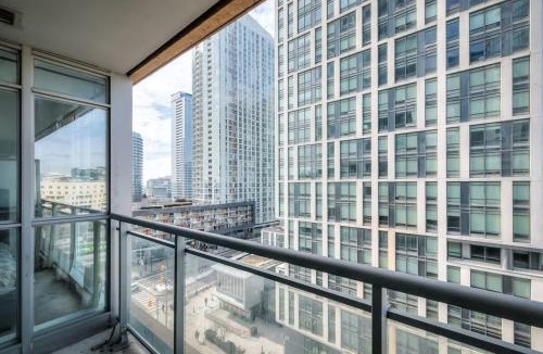 CityPlace House | Urban Down Town 2BR plus Den Condo with Parking