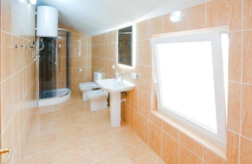 Shkoder Hotel | Urban Escape Guesthouse