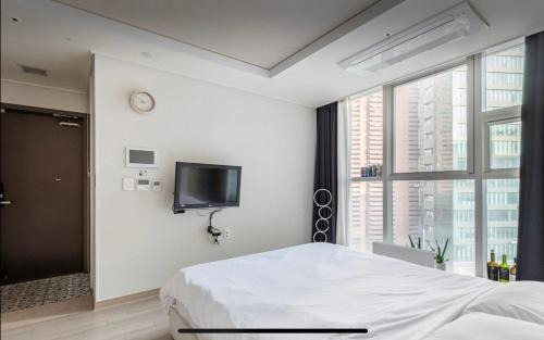 Seocho-dong Apartment | Urban Exit Studio Gangnam