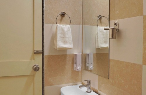 Baner Hotel | Urban Hometel