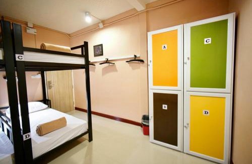 Maha Phruttharam Hostel | Urban Hostel Bangkok
