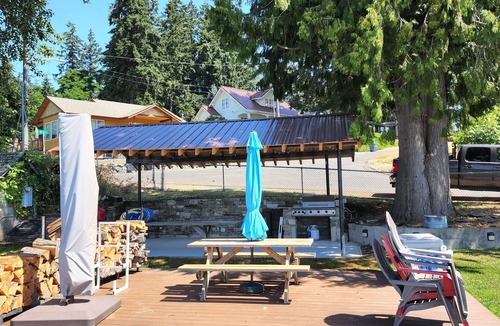 Fort Lewis House | Urban Lakeside Lodge