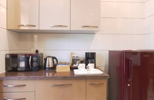 Sushant Lok Apartment | Urban modern loft near Fortis