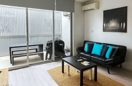 Kings Cross Apartment | Urban Oasis Custom Made for Cosmopolitan Living