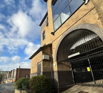 Billericay Apartment | Urban Oasis