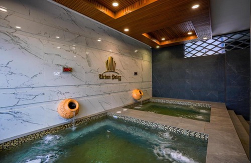 Chamkar Mon Hotel | URBAN PALACE