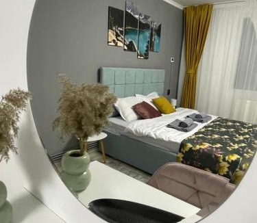 Onesti Apartment | Urban Studio