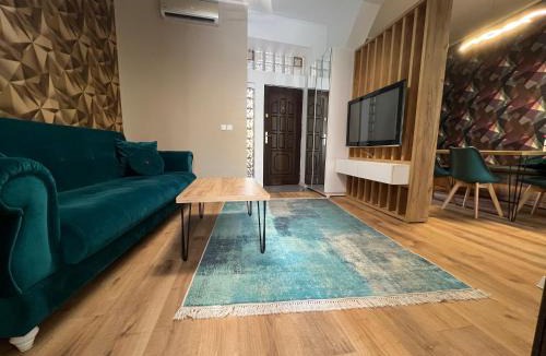 Old Town Apartment | Urban Waves with 2 bedrooms and terace