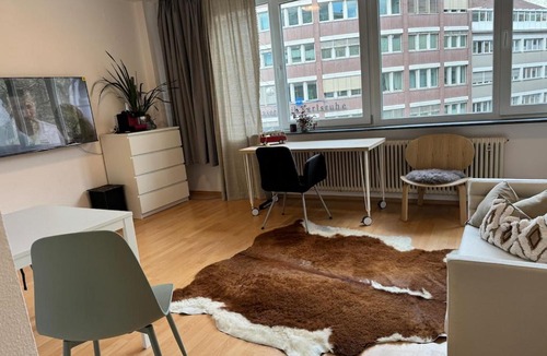 Karlsruhe City Centre Apartment | UrbanPause Studio KA-Mitte