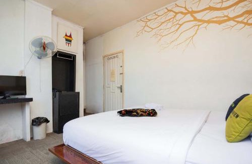Bukittinggi Hotel | Urbanview Hotel Ananda Syariah by RedDoorz
