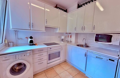 Sukarrieta Apartment | Urdai Home - Spacious apartment next to the beach
