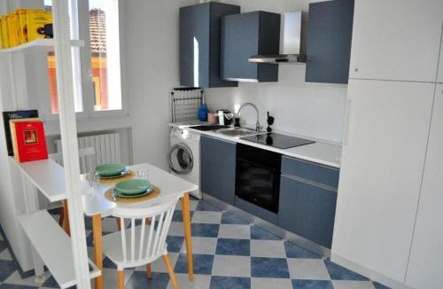 San Donato-San Vitale Apartment | Ursula