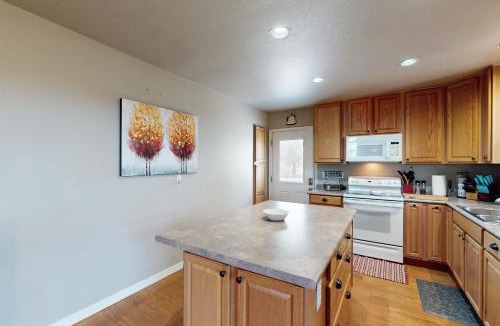 Payson House | Dog-Friendly Payson Retreat w/Panoramic Views!