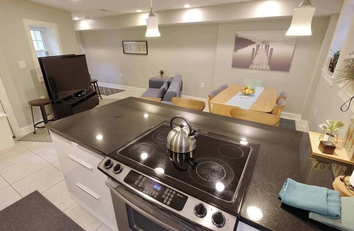 Stanton Park Apartment | US Capitol Walkable 2BR + Parking & Patio