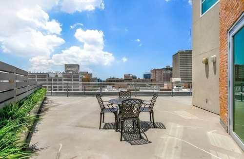 Central Business District Hotel | Live in the Heart of Downtown New Orleans